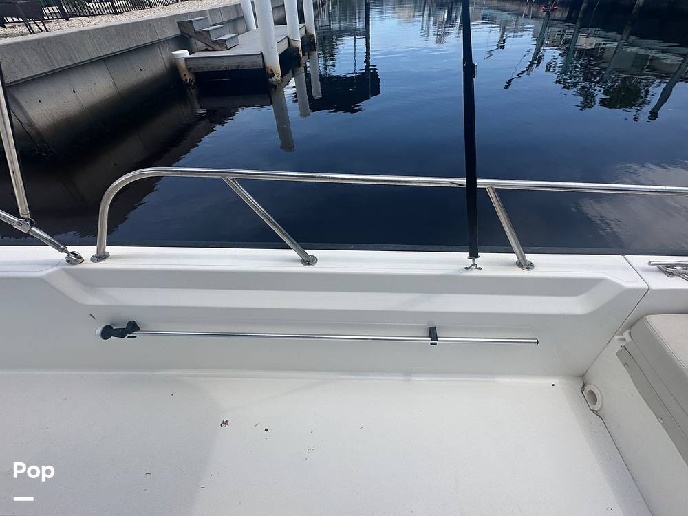 Slide: The Image of Boston Whaler 190 Montauk 2023 - 15647294