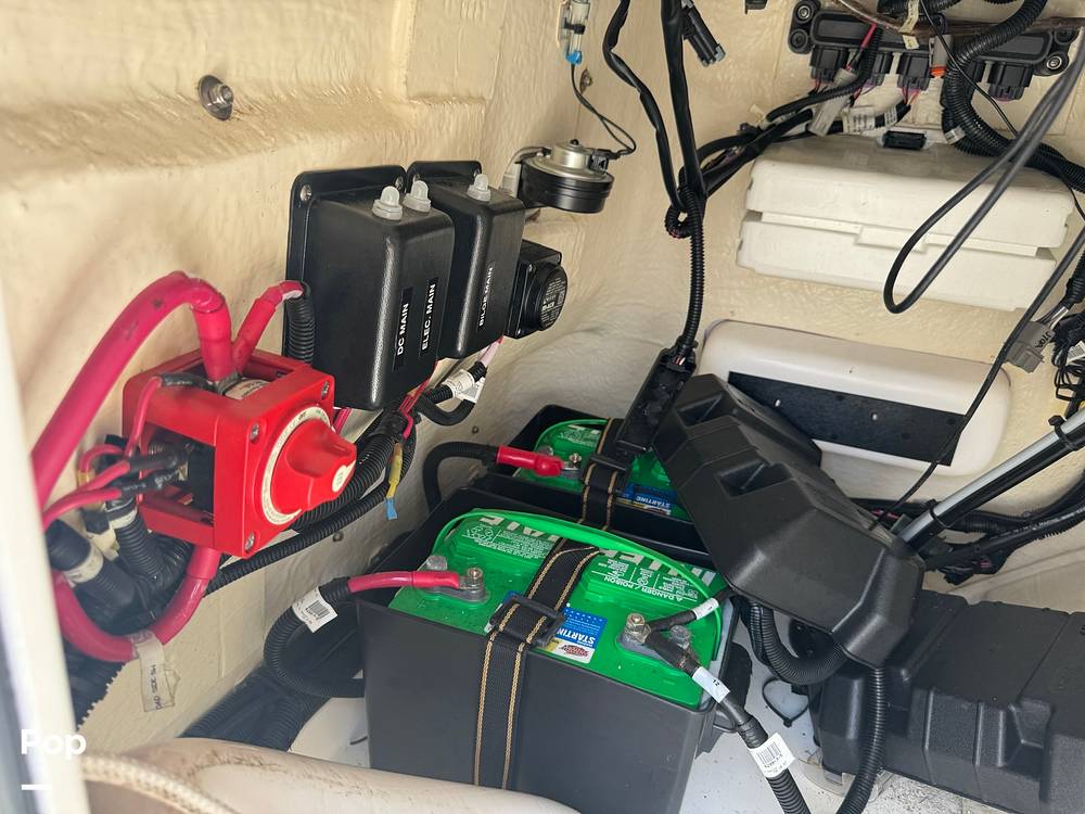 Slide: The Image of Boston Whaler 190 Montauk 2023 - 15674459