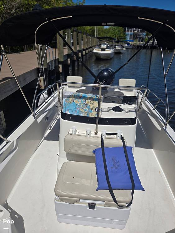 Slide: The Image of Boston Whaler 190 Montauk 2023 - 15573300
