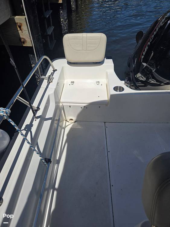 Slide: The Image of Boston Whaler 190 Montauk 2023 - 15573299
