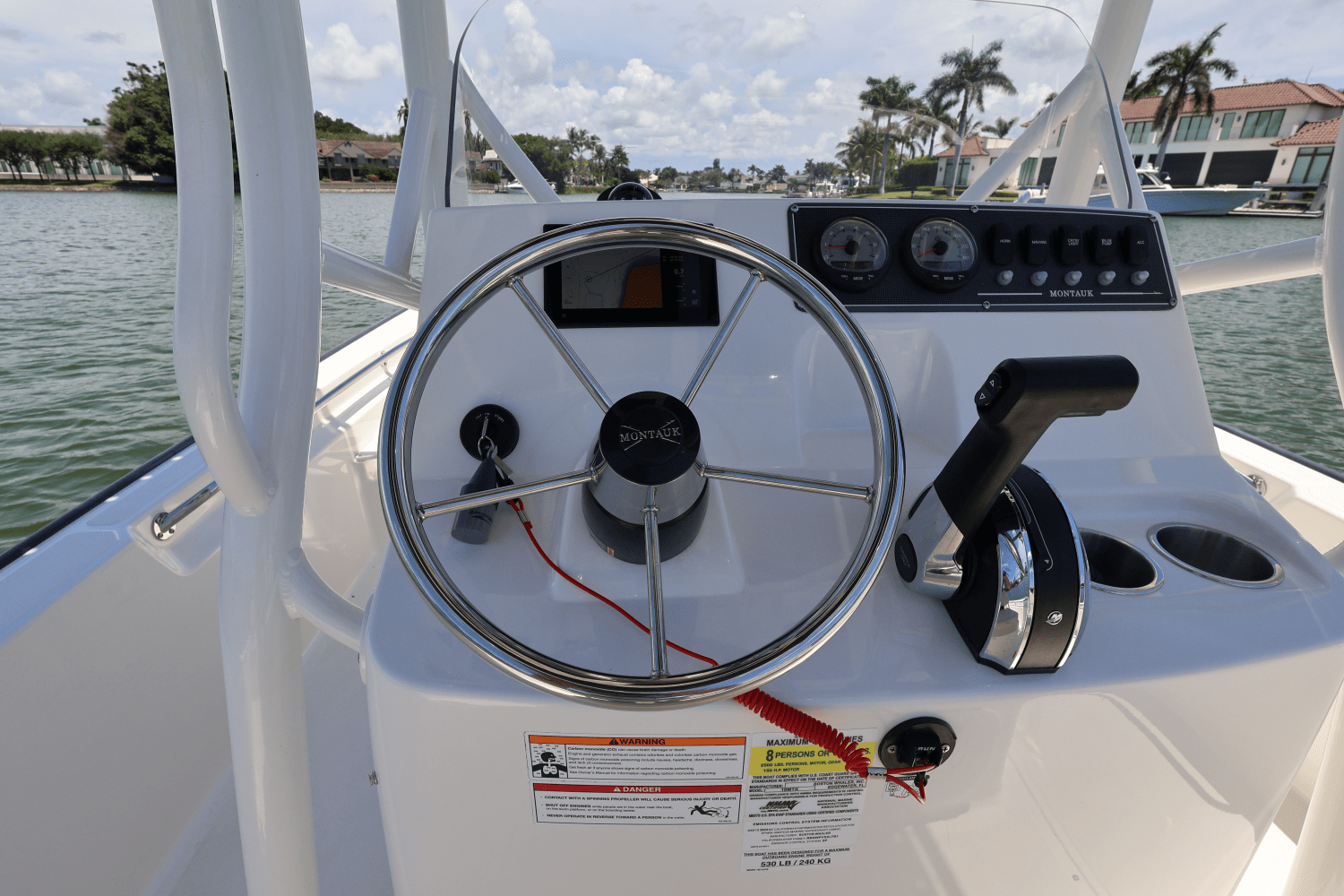Slide: The Image of Boston Whaler 190 Montauk 2024 - 18