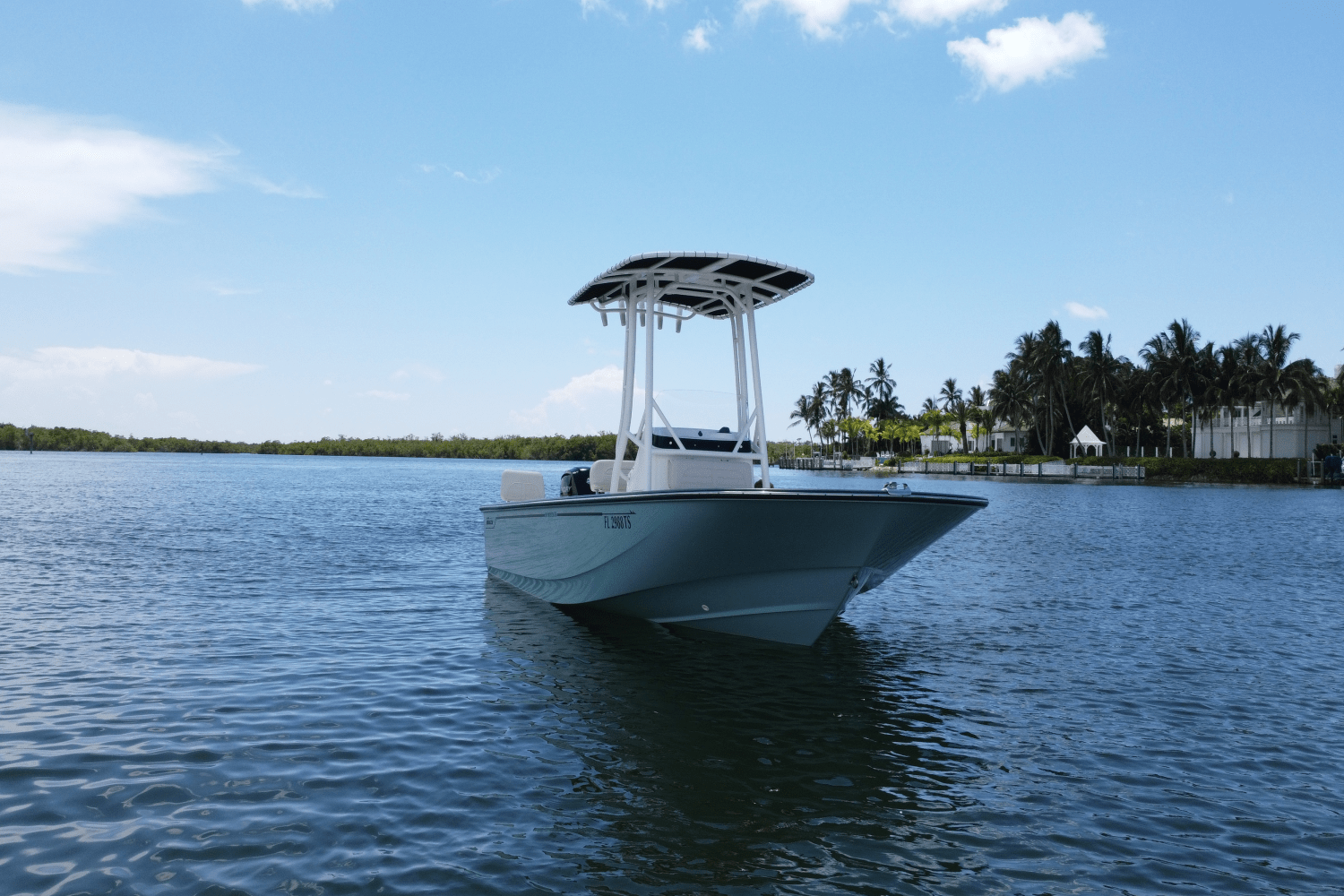 Slide: The Image of Boston Whaler 190 Montauk 2024 - 3