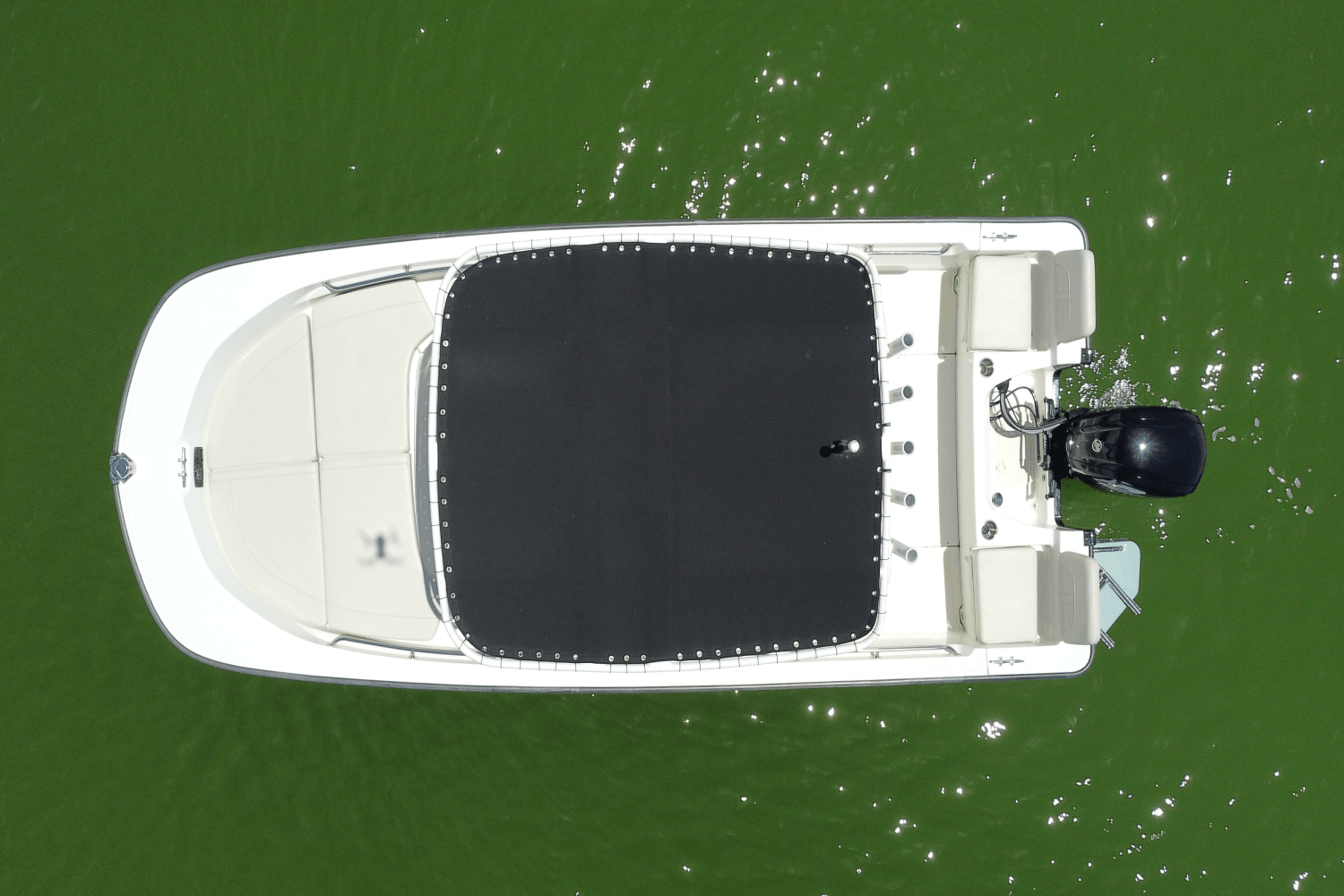 Slide: The Image of Boston Whaler 190 Montauk 2024 - 9