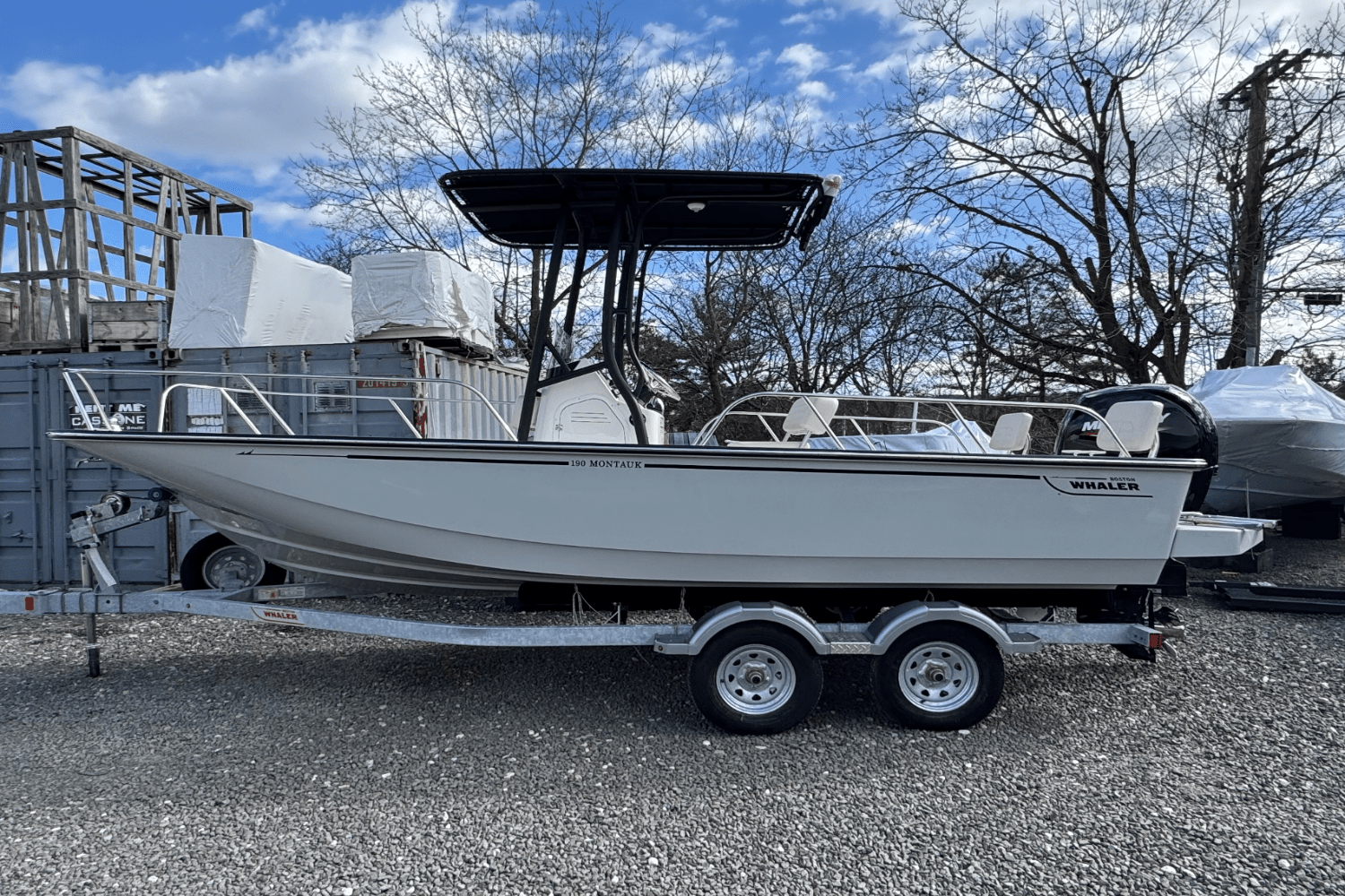 Slide: The Image of Boston Whaler 190 Montauk 2025 - 0