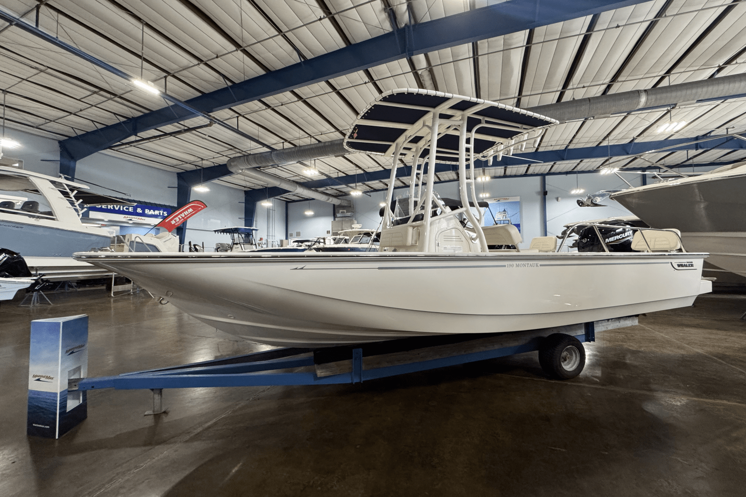 Slide: The Image of Boston Whaler 190 Montauk 2025 - 1
