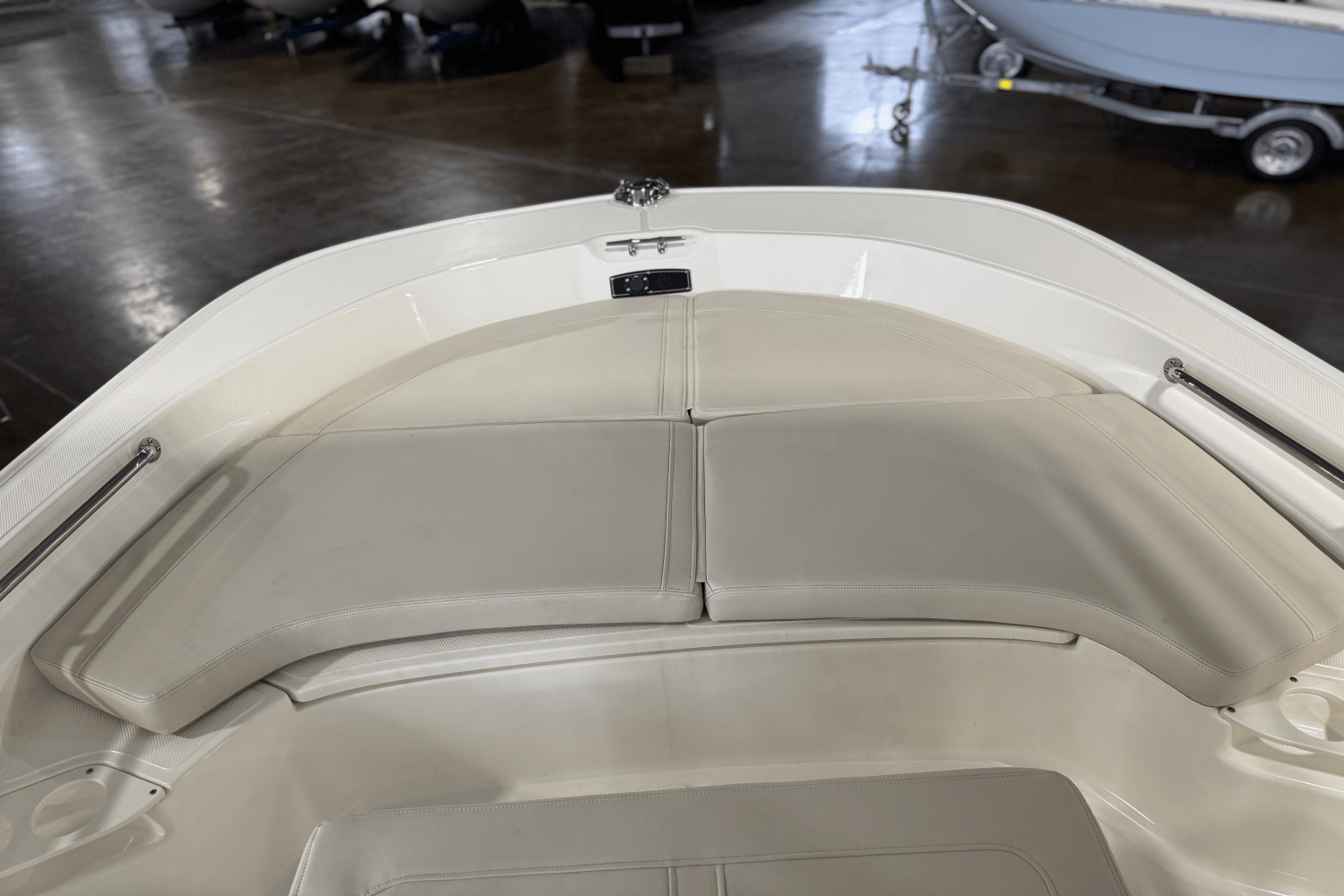 Slide: The Image of Boston Whaler 190 Montauk 2025 - 11