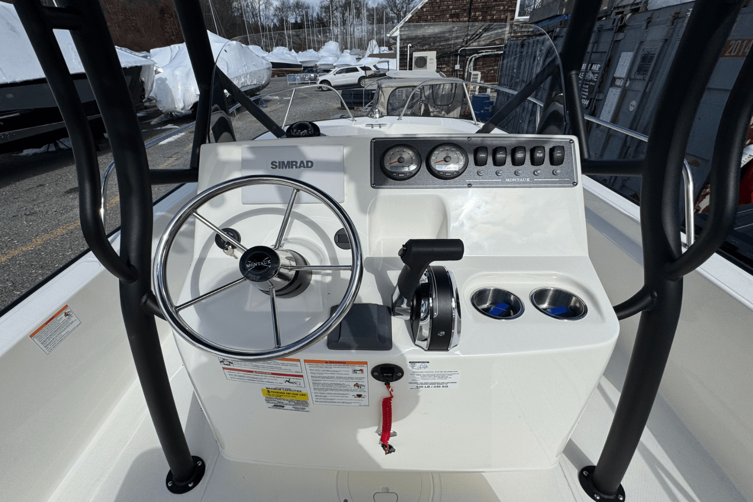 Slide: The Image of Boston Whaler 190 Montauk 2025 - 13