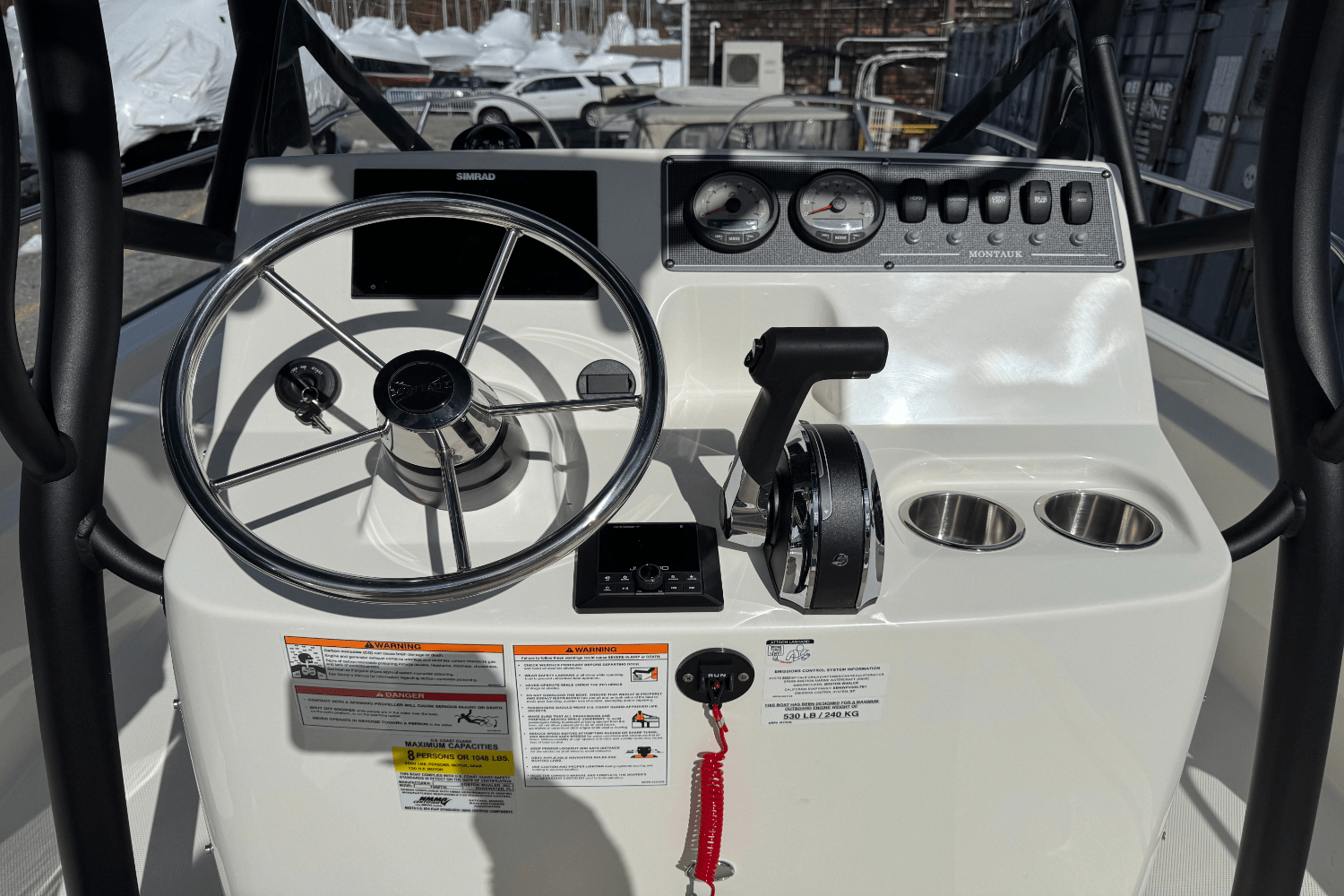 Slide: The Image of Boston Whaler 190 Montauk 2025 - 14