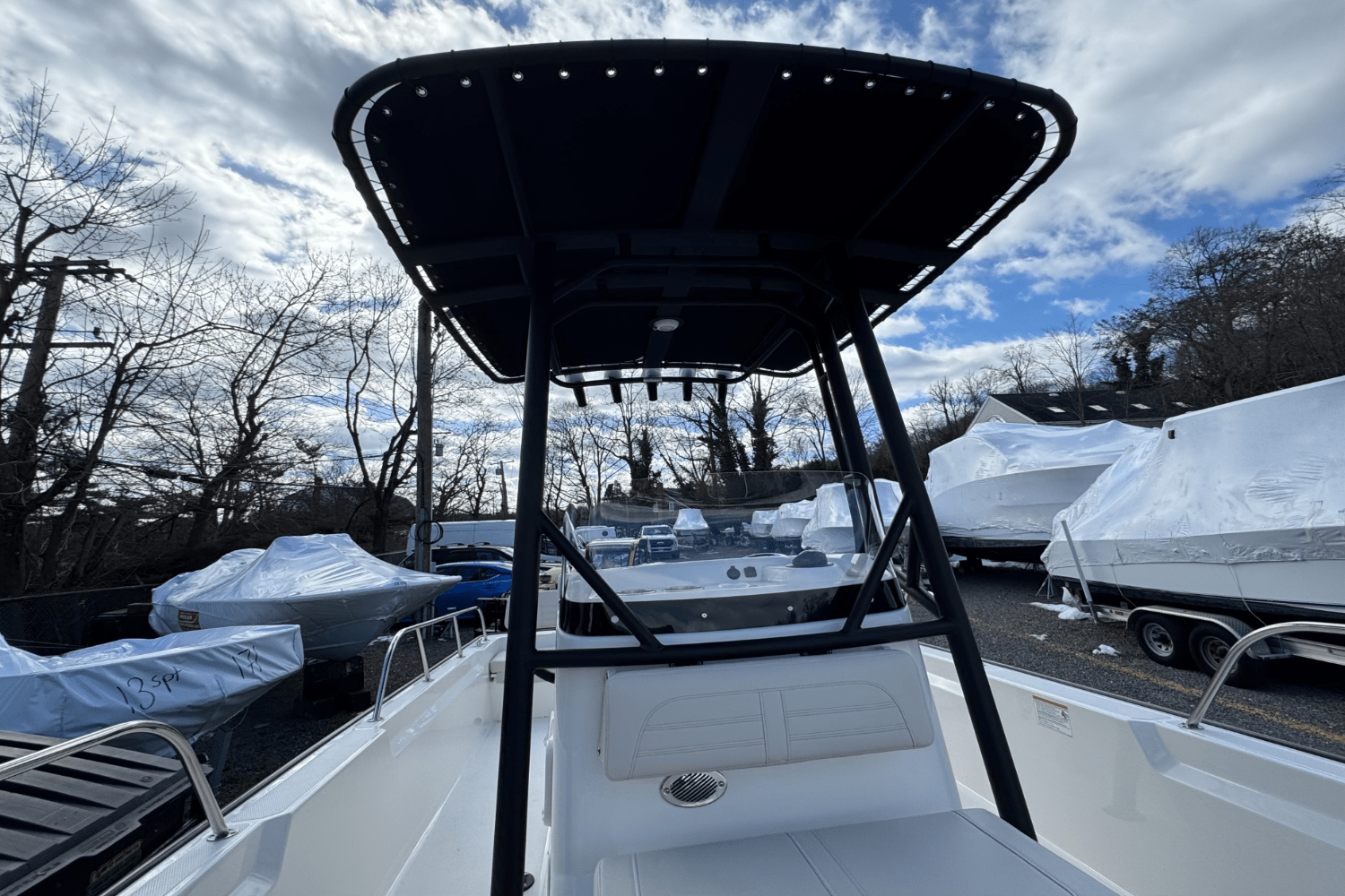 Slide: The Image of Boston Whaler 190 Montauk 2025 - 20