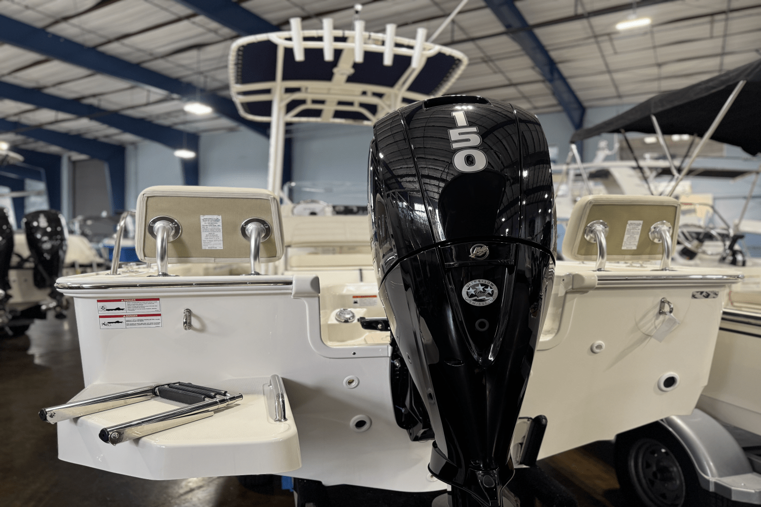 Slide: The Image of Boston Whaler 190 Montauk 2025 - 3
