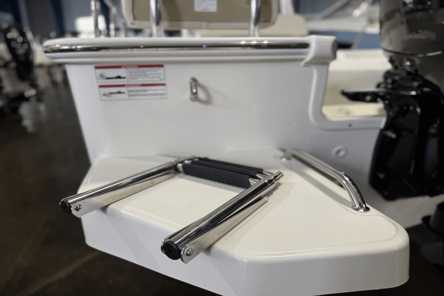 Slide: The Image of Boston Whaler 190 Montauk 2025 - 4