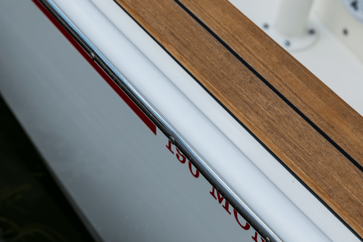 Slide: The Image of Boston Whaler 190 Montauk 2026 - 36