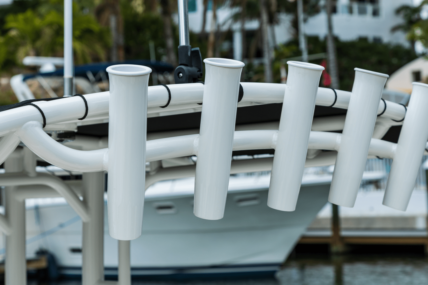 Slide: The Image of Boston Whaler 190 Montauk 2026 - 42