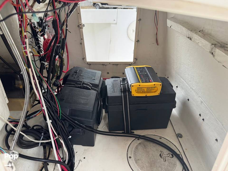 Slide: The Image of Boston Whaler 20 Outrage 1999 - 15435499