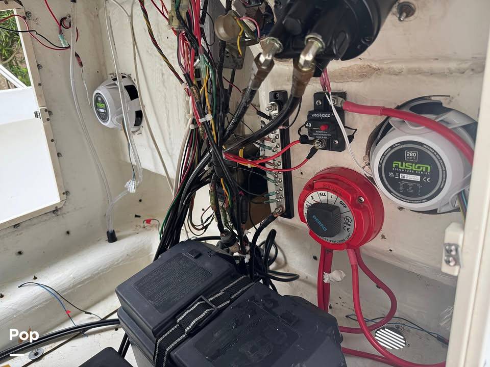 Slide: The Image of Boston Whaler 20 Outrage 1999 - 15435500