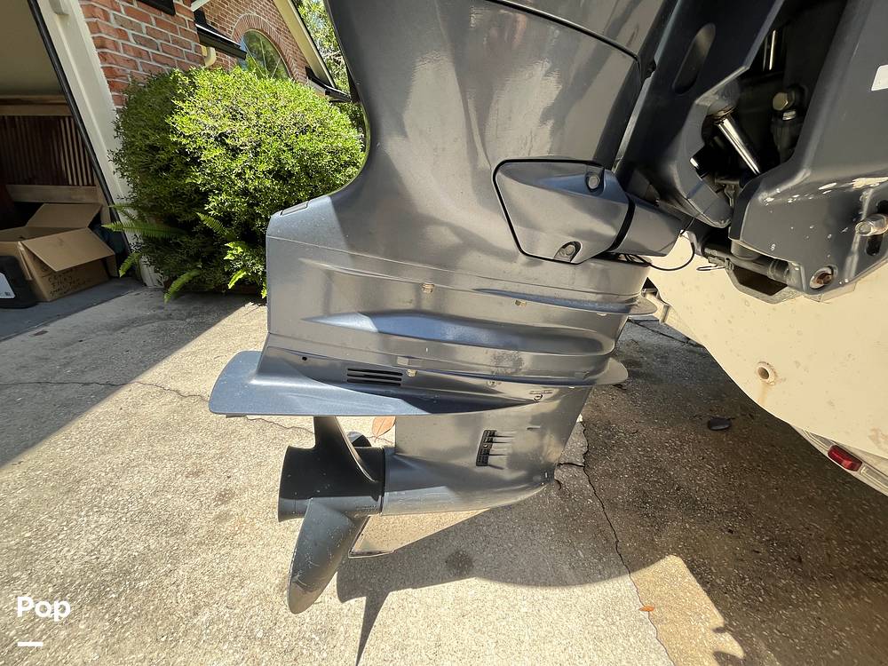 Slide: The Image of Boston Whaler 20 Outrage 1999 - 15456937