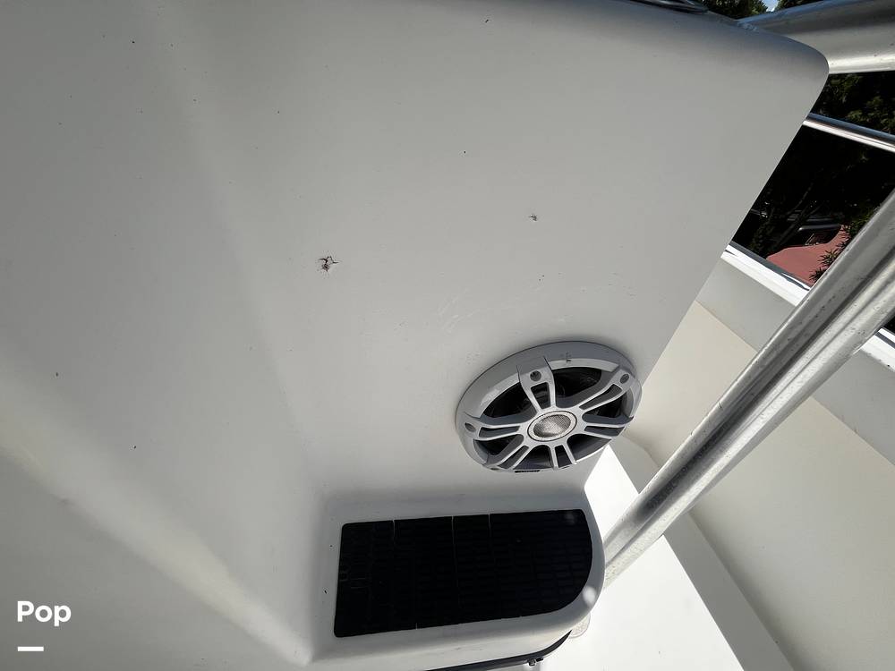 Slide: The Image of Boston Whaler 20 Outrage 1999 - 15456966