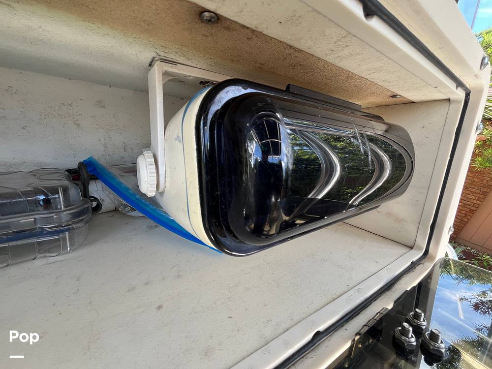 Slide: The Image of Boston Whaler 20 Outrage 1999 - 15456969