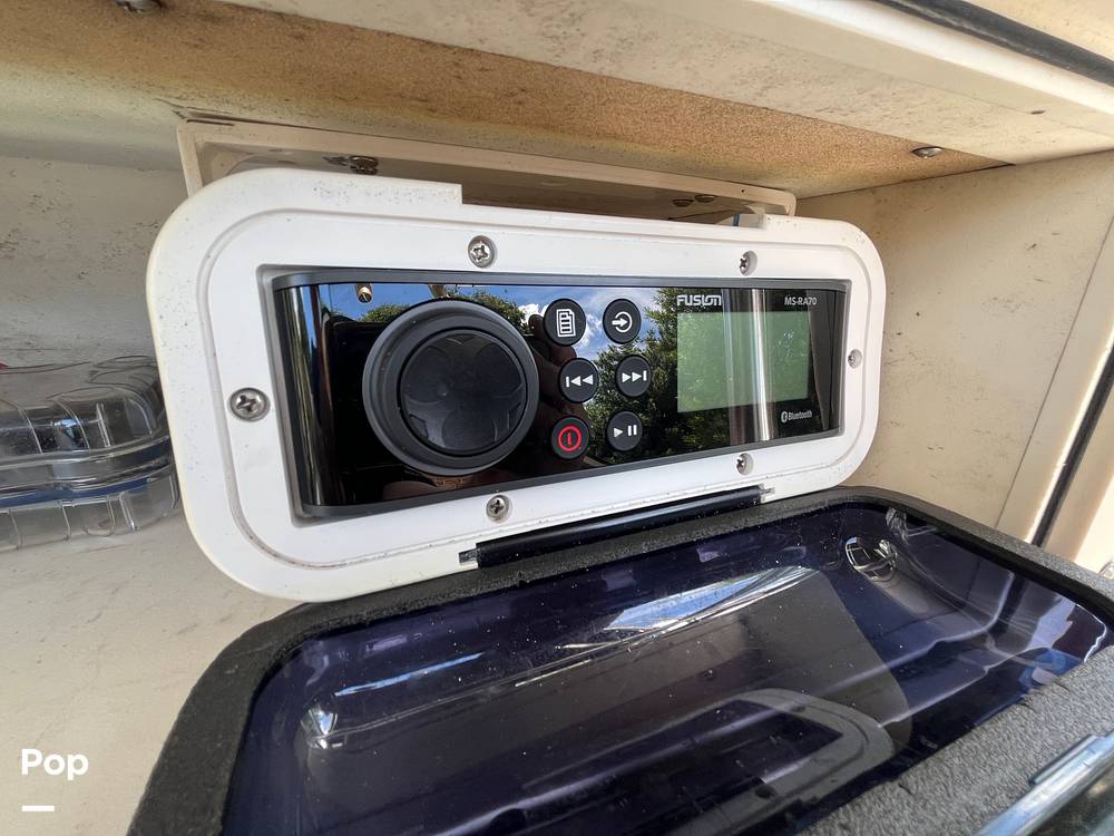 Slide: The Image of Boston Whaler 20 Outrage 1999 - 15456970