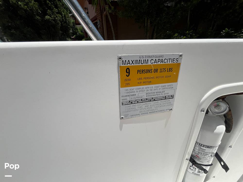 Slide: The Image of Boston Whaler 20 Outrage 1999 - 15456973