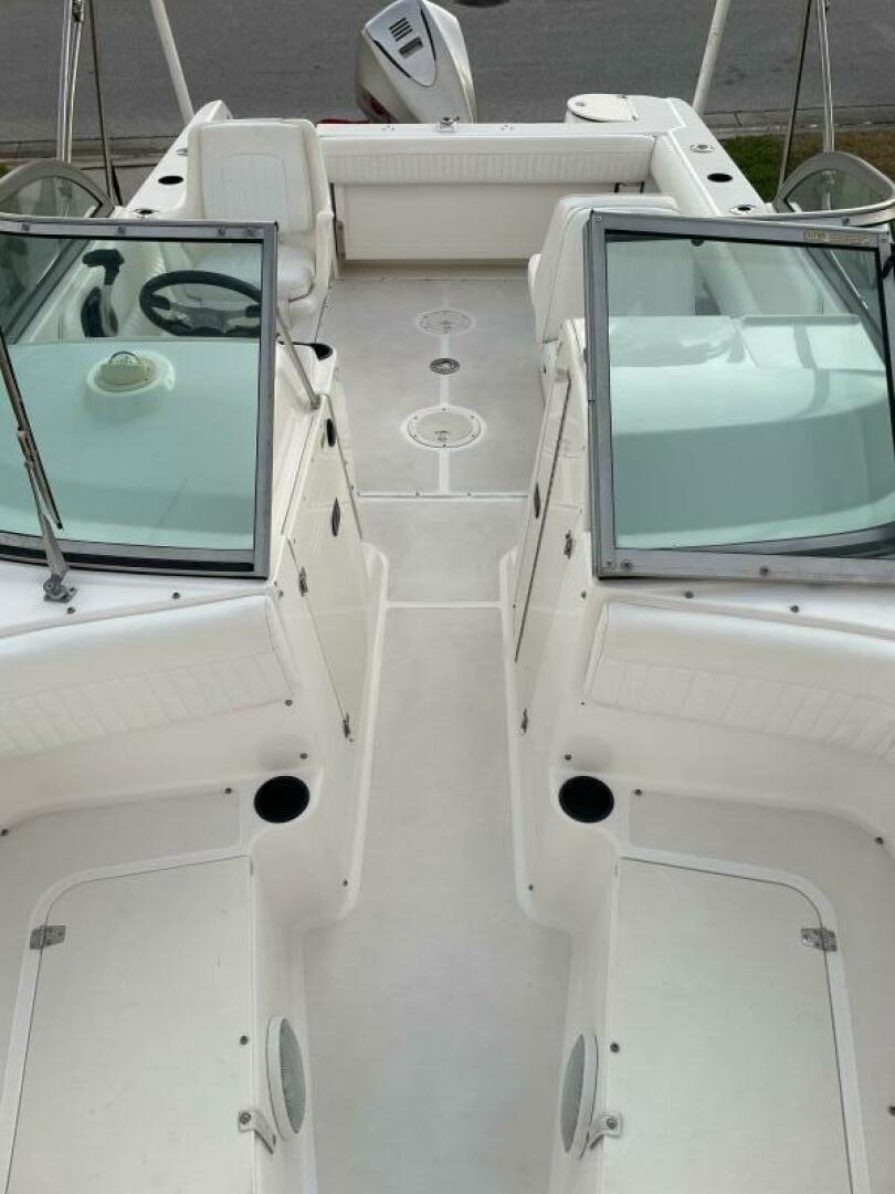 Slide: The Image of Boston Whaler 21 2002 - 3995578