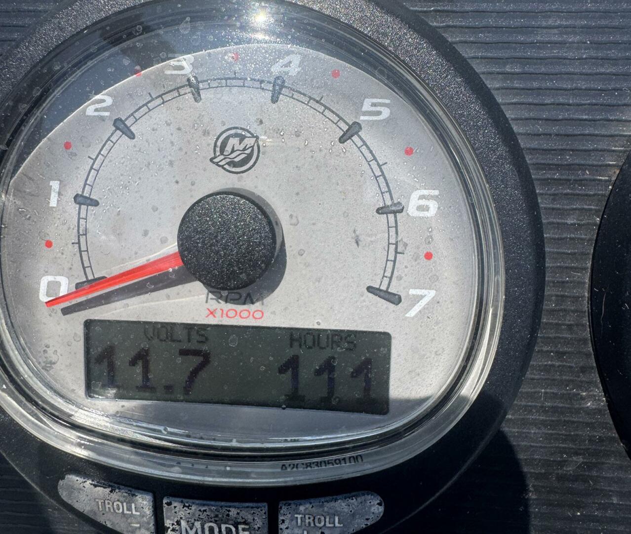 Slide: The Image of Boston Whaler 210 Dauntless 2015 - 5565060