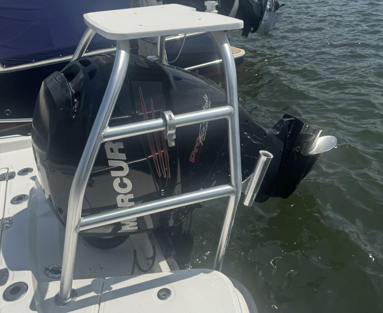 Slide: The Image of Boston Whaler 210 Dauntless 2015 - 5565067