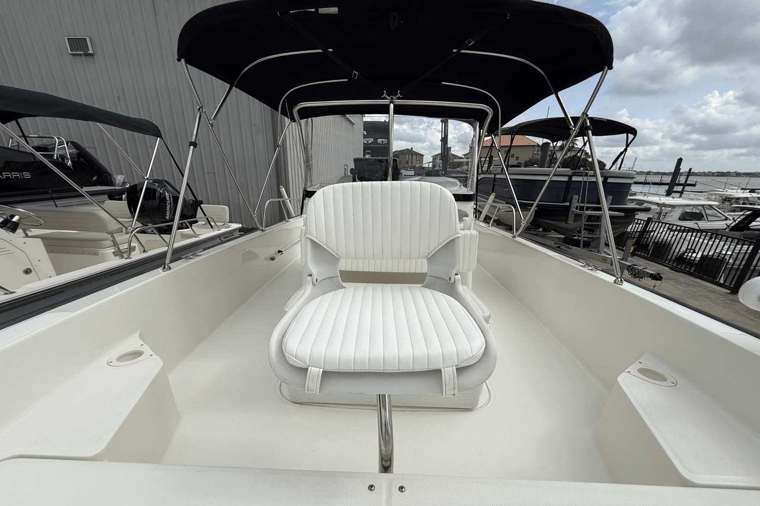 Slide: The Image of Boston Whaler 210 Montauk 2017 - 2