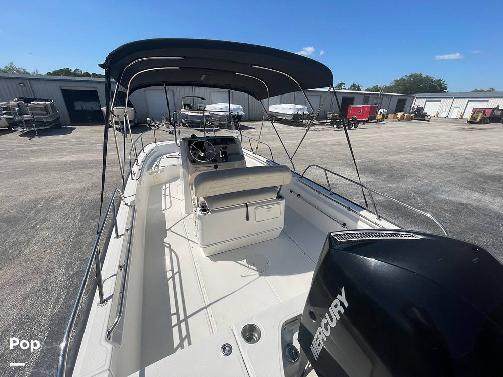 Slide: The Image of Boston Whaler 210 Montauk 2023 - 15354792