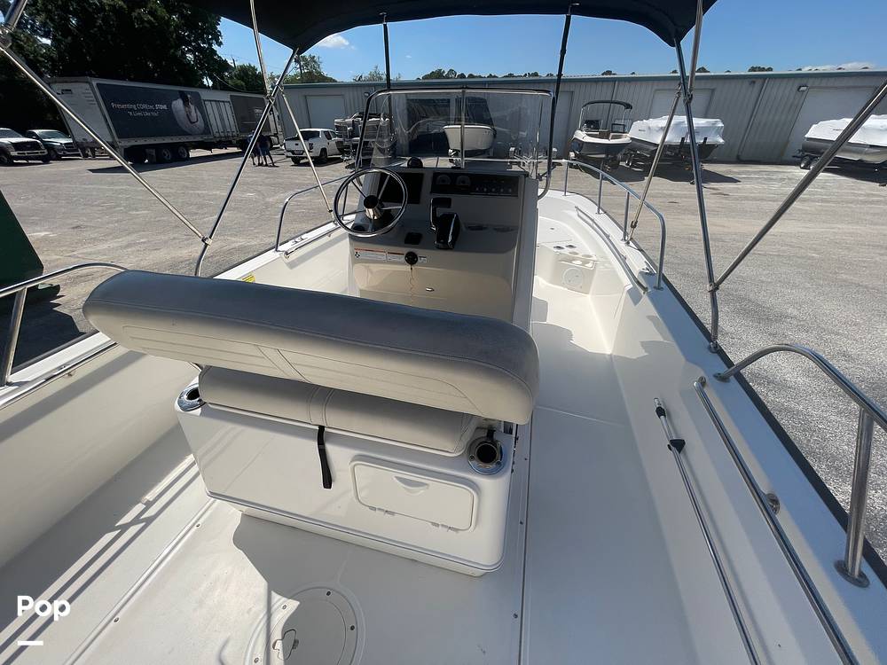 Slide: The Image of Boston Whaler 210 Montauk 2023 - 15354797
