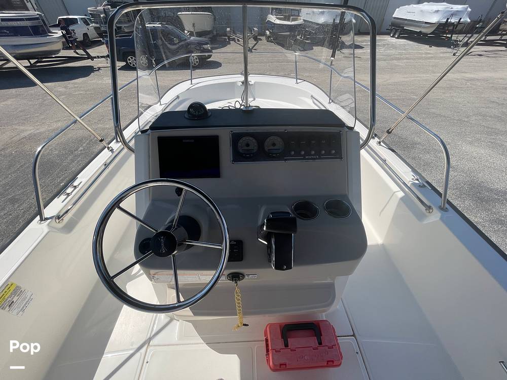 Slide: The Image of Boston Whaler 210 Montauk 2023 - 15354803