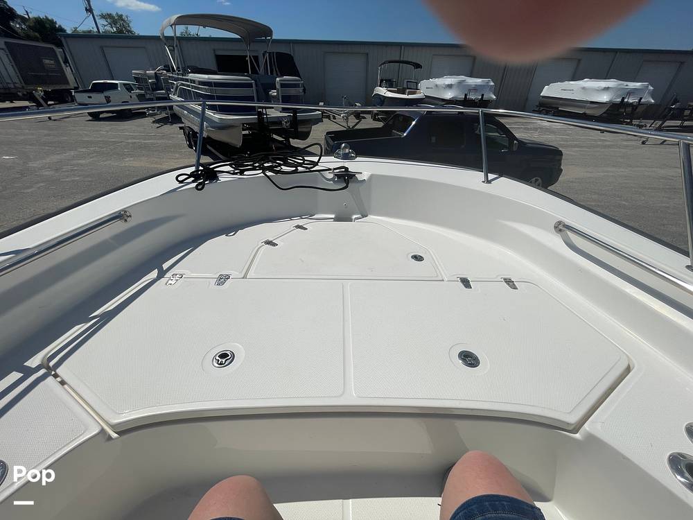 Slide: The Image of Boston Whaler 210 Montauk 2023 - 15354814