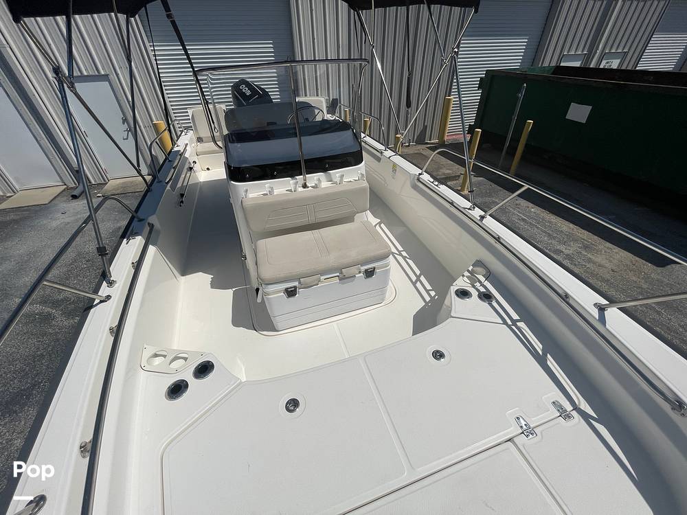 Slide: The Image of Boston Whaler 210 Montauk 2023 - 15354815