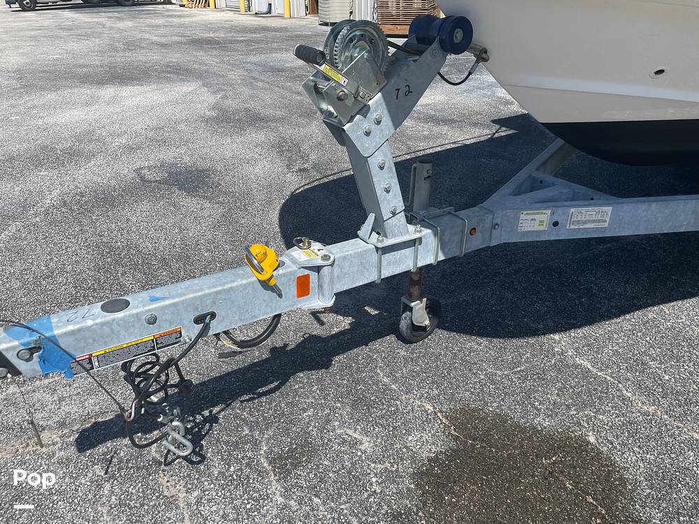 Slide: The Image of Boston Whaler 210 Montauk 2023 - 15354768
