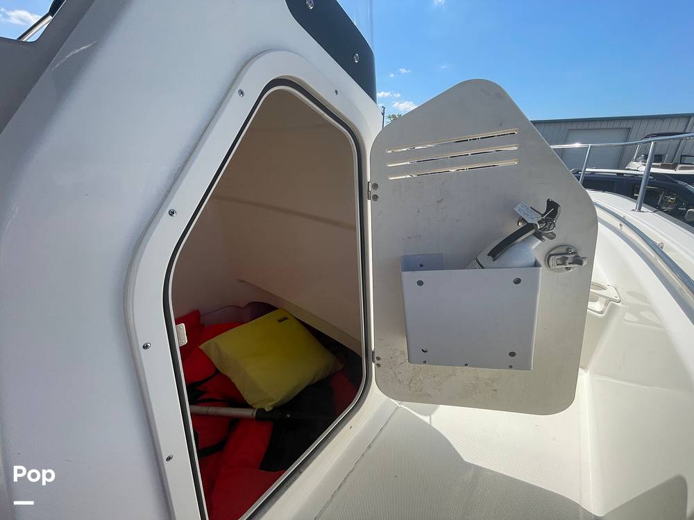 Slide: The Image of Boston Whaler 210 Montauk 2023 - 15354757