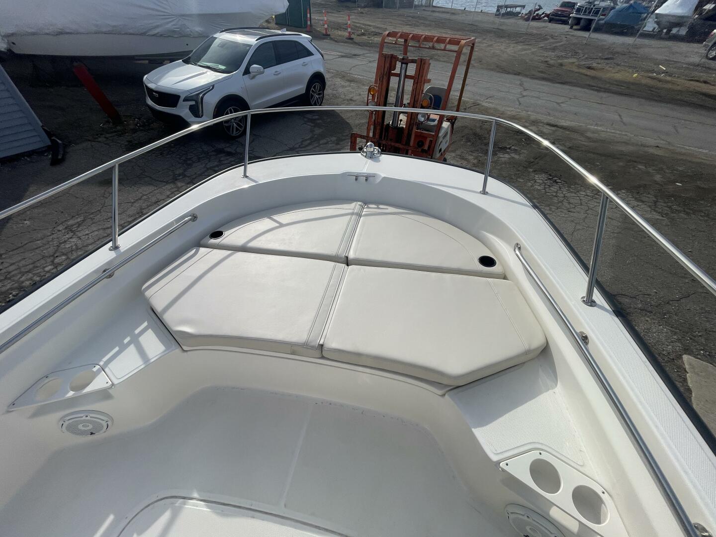 Slide: The Image of Boston Whaler 210 Montauk 2024 - 5136113