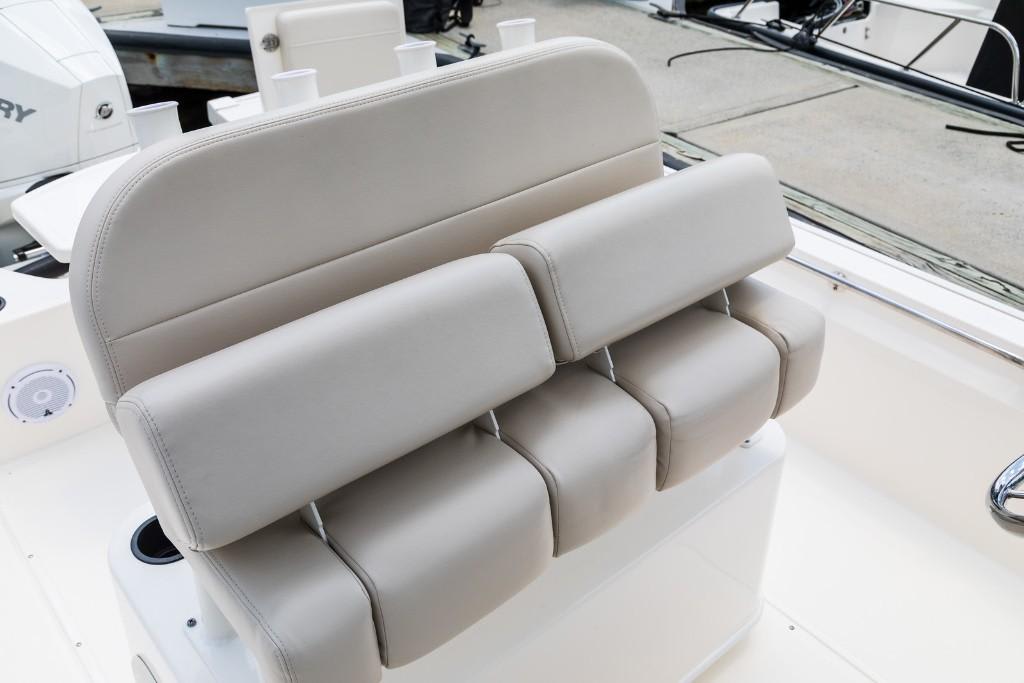 Slide: The Image of Boston Whaler 210 Montauk 2025 - 25