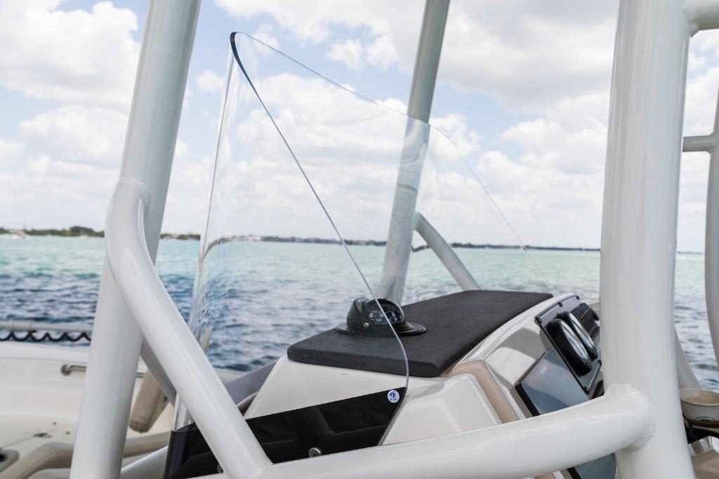 Slide: The Image of Boston Whaler 210 Montauk 2025 - 40