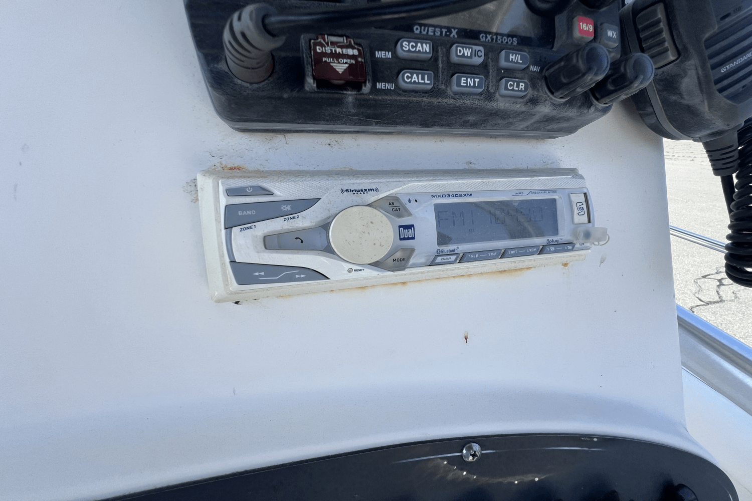 Slide: The Image of Boston Whaler 210 OUTRAGE 2007 - 8