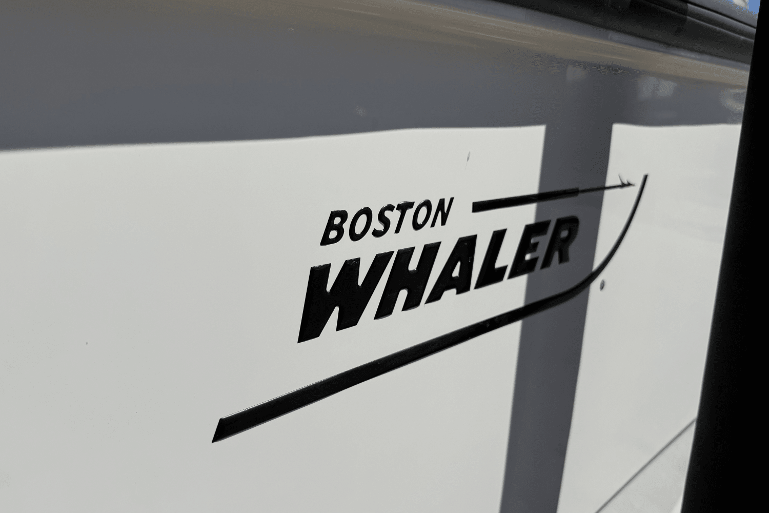 Slide: The Image of Boston Whaler 21 MONTAUK 2018 - 3
