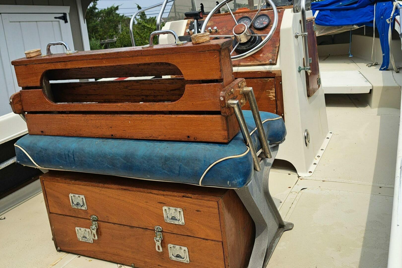 Slide: The Image of Boston Whaler 21 Outrage 1973 - 4933030