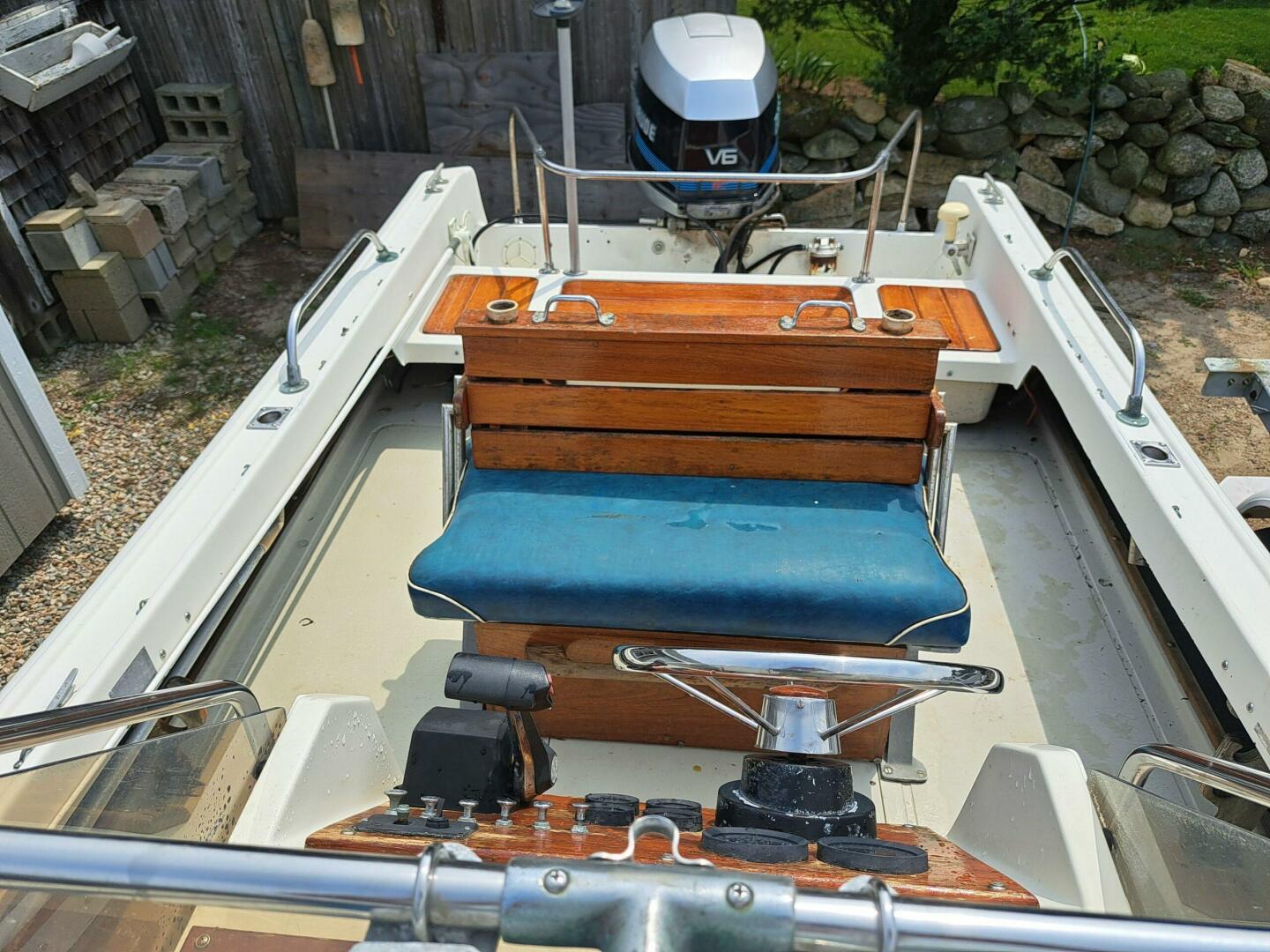 Slide: The Image of Boston Whaler 21 Outrage 1973 - 4933036