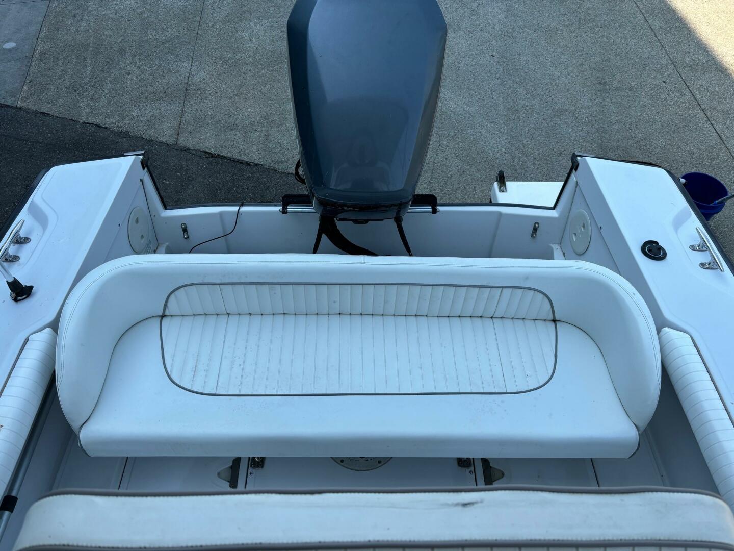 Slide: The Image of Boston Whaler 21 Outrage 1997 - 5388803