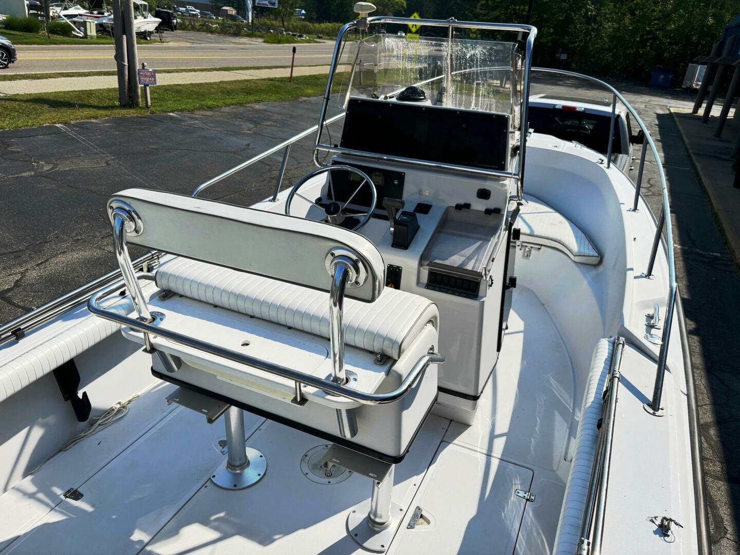 Slide: The Image of Boston Whaler 21 Outrage 1997 - 5388805