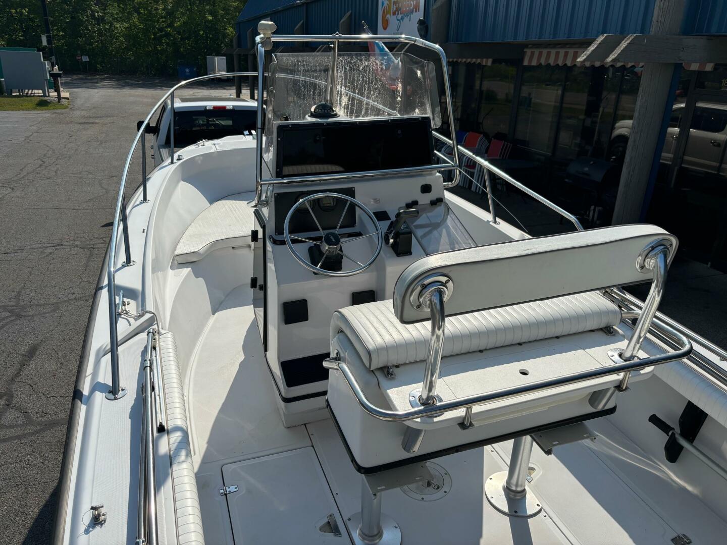 Slide: The Image of Boston Whaler 21 Outrage 1997 - 5388807