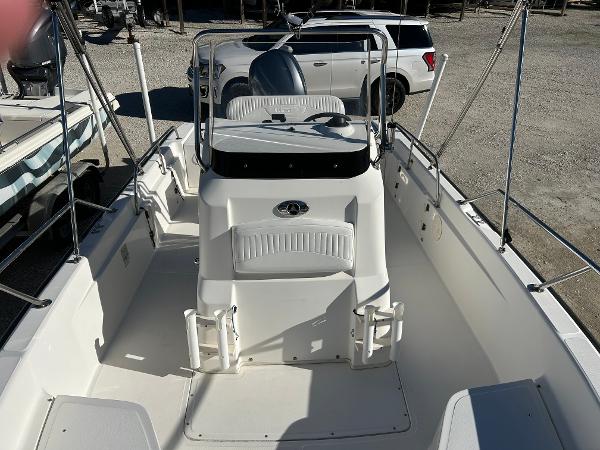 Slide: The Image of 2007 Boston Whaler 220 Dauntless boat interior with console and seating. - 14