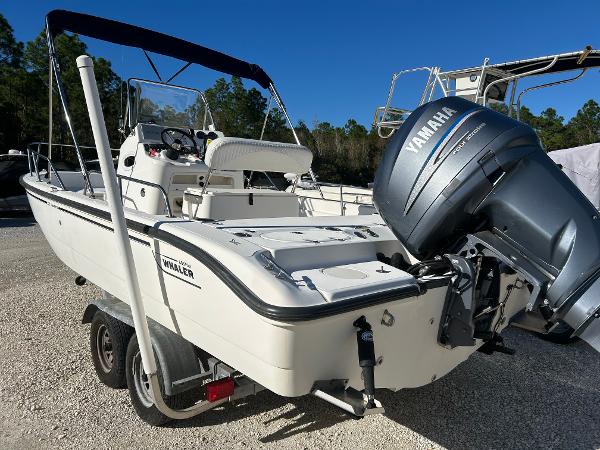 Slide: The Image of 2007 Boston Whaler 220 Dauntless boat with Yamaha engine on trailer. - 9