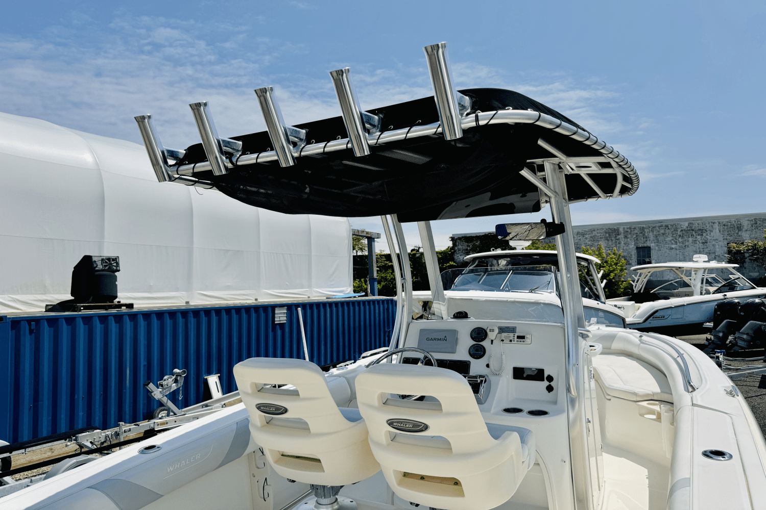 Slide: The Image of Boston Whaler 220 OUTRAGE 2012 - 25