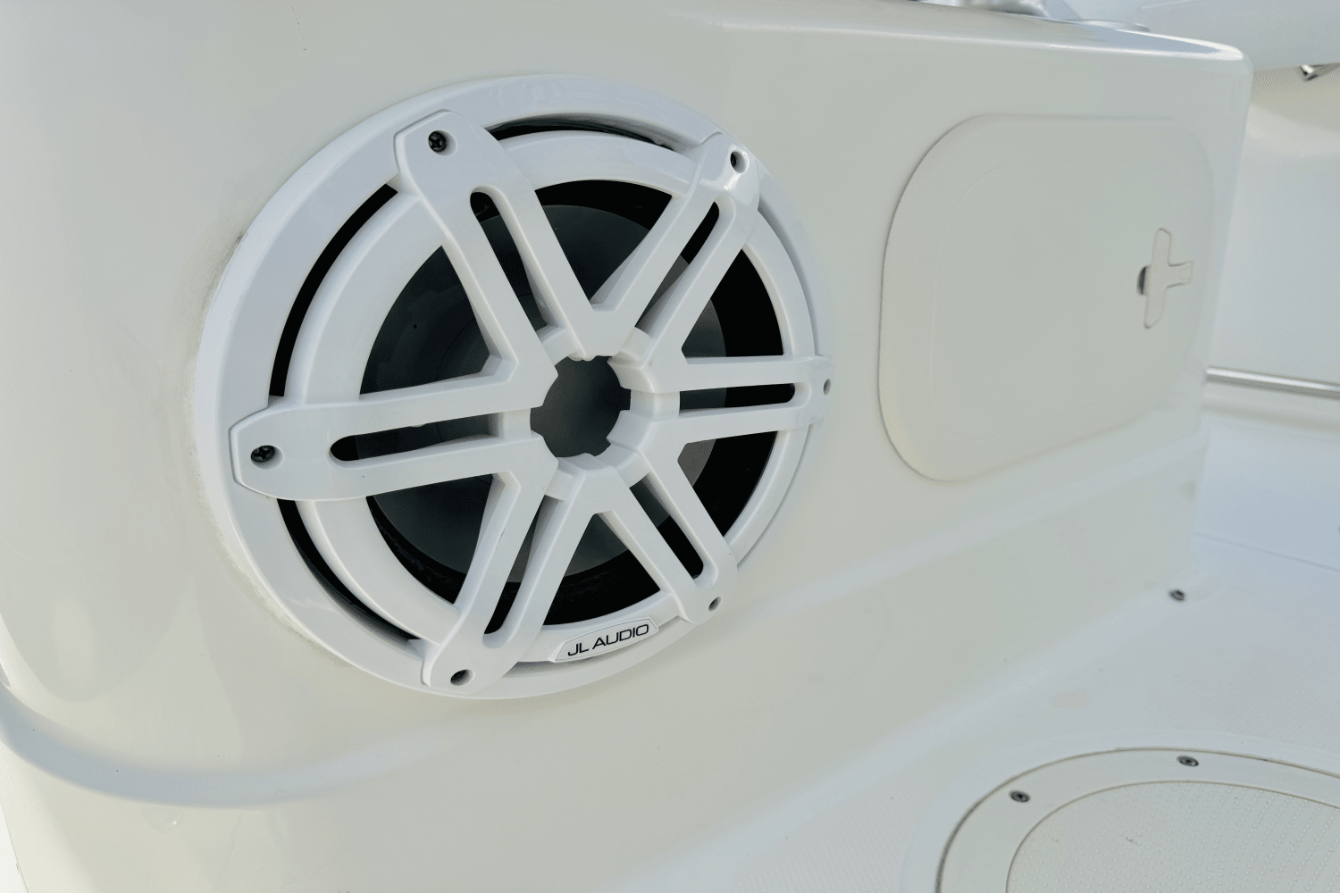 Slide: The Image of Boston Whaler 220 OUTRAGE 2012 - 42