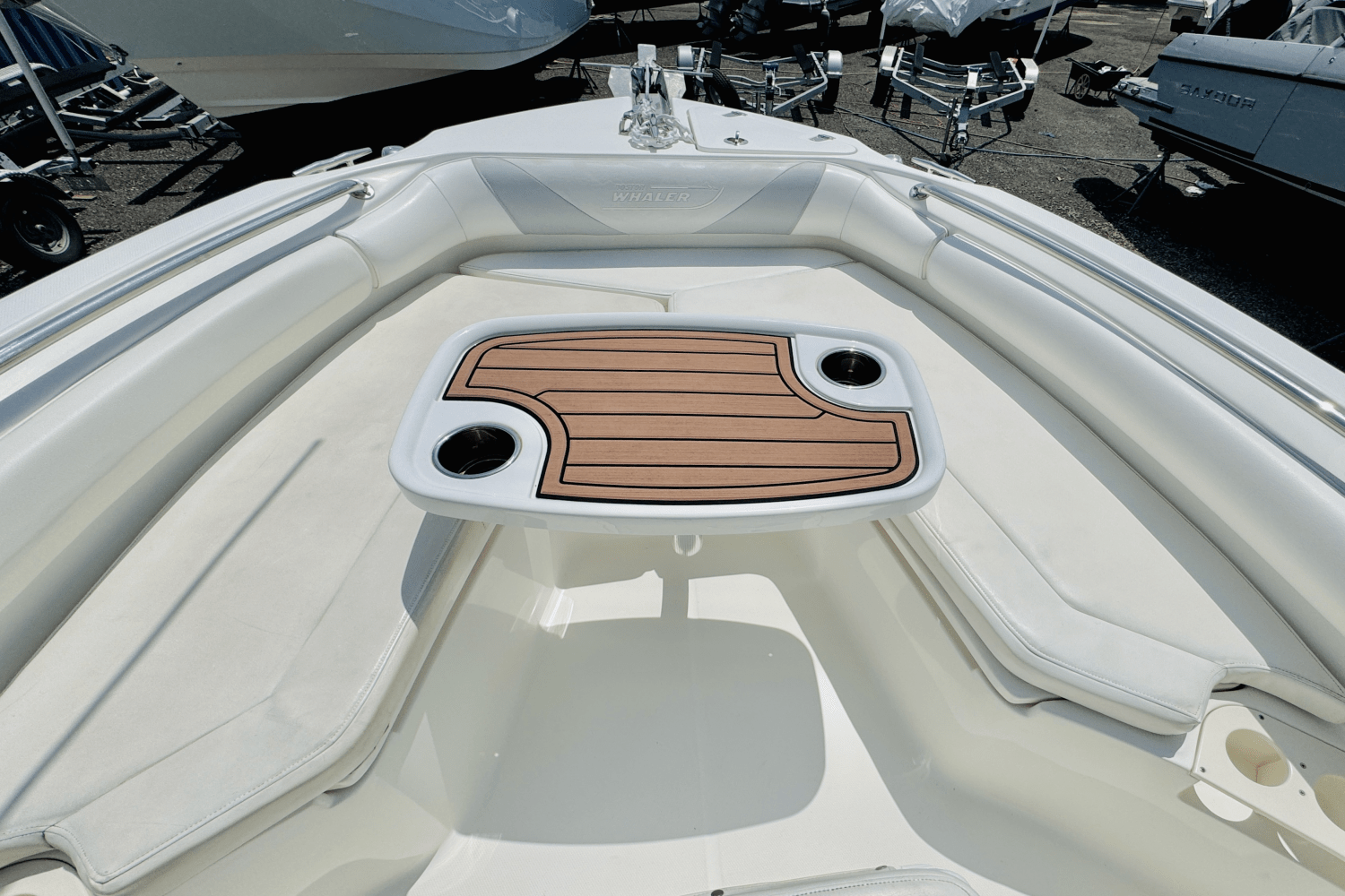 Slide: The Image of Boston Whaler 220 OUTRAGE 2012 - 49